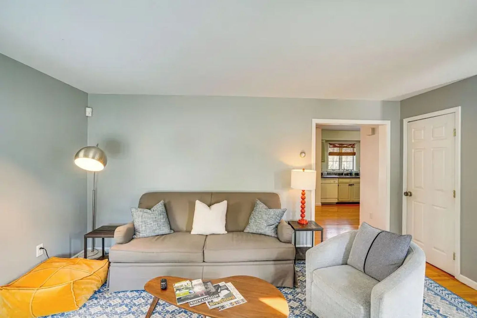 Walk to Dining: Downtown Lenox Guest House!