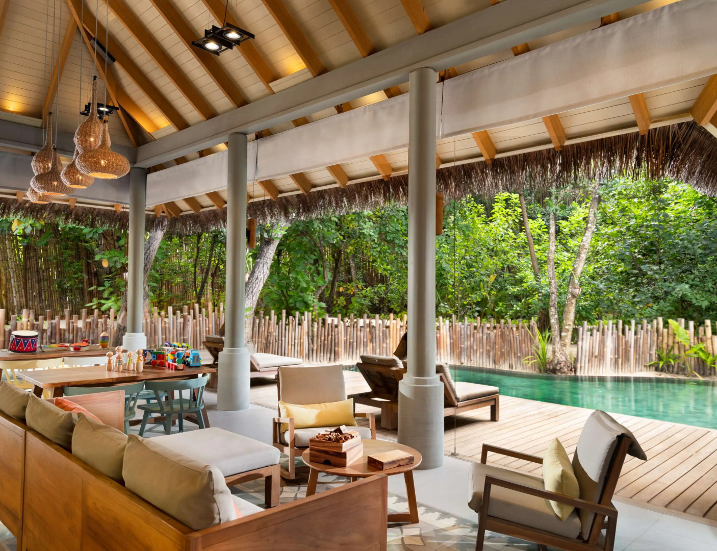 Отель Vakkaru Maldives