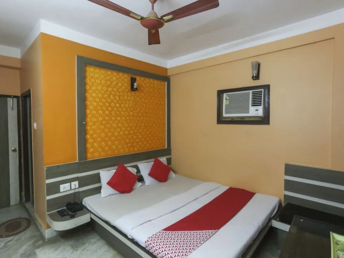 OYO 60609 Hotel Tanushree