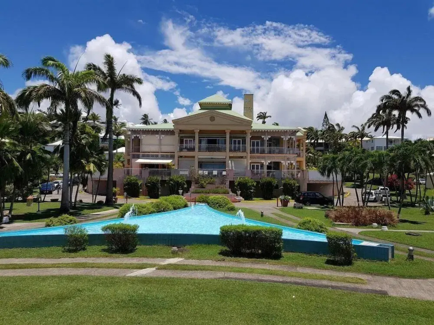 Anse des Rochers Beach & Pool Resort