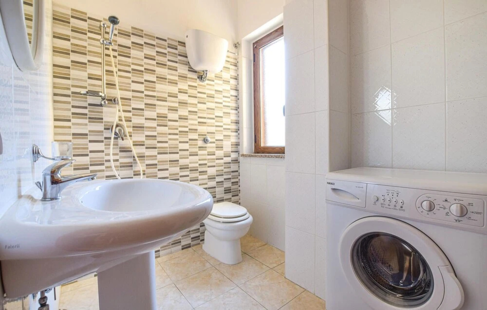 Beautiful Apartment in Nocera Terinese With Wifi and 2 Bedrooms