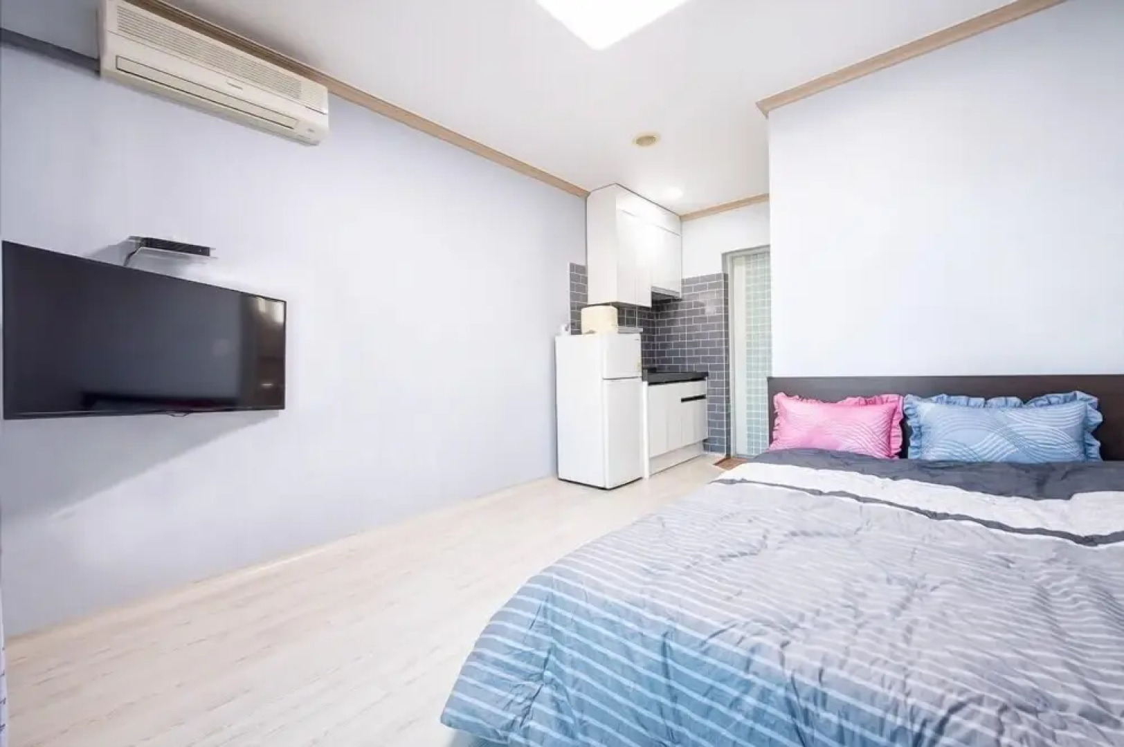 Persimmon Tree Pension