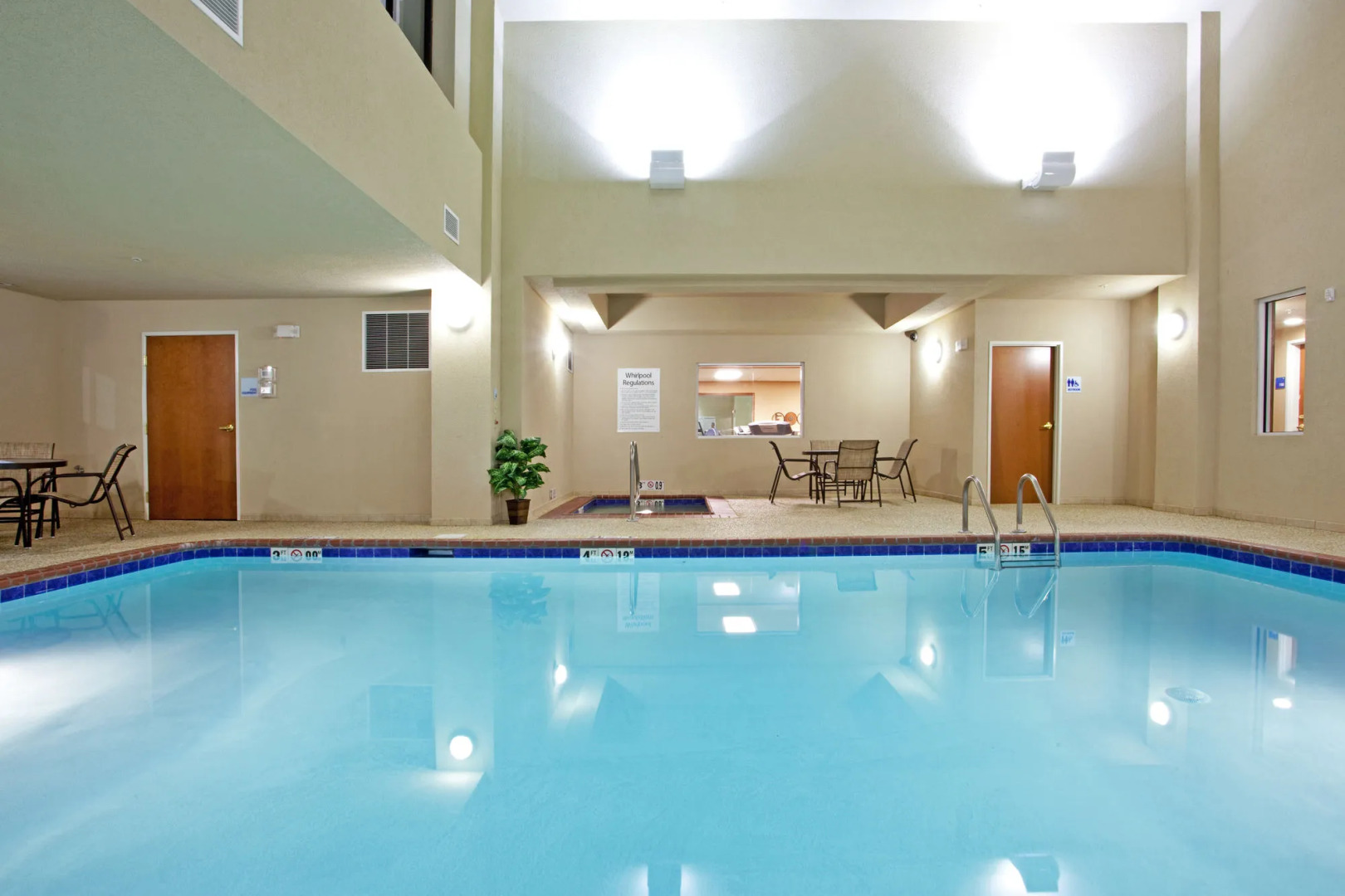 Holiday Inn Express Hotel & Suites Lewisburg by IHG