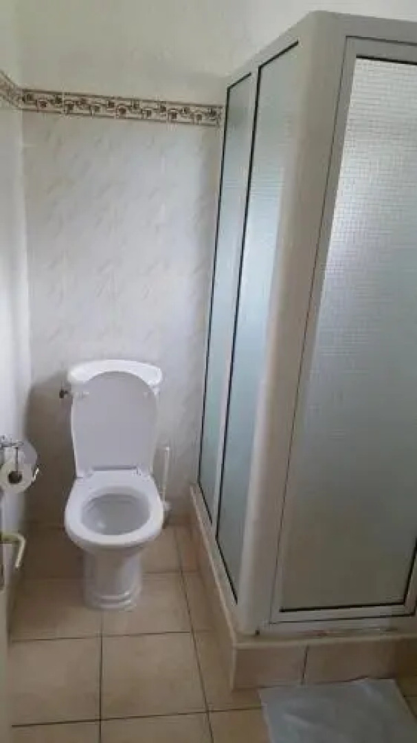 Les Orchidees Apartments