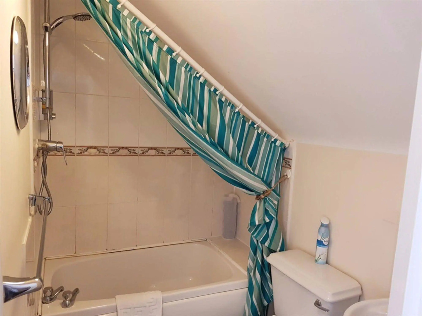 Aaron Lodge Guest House