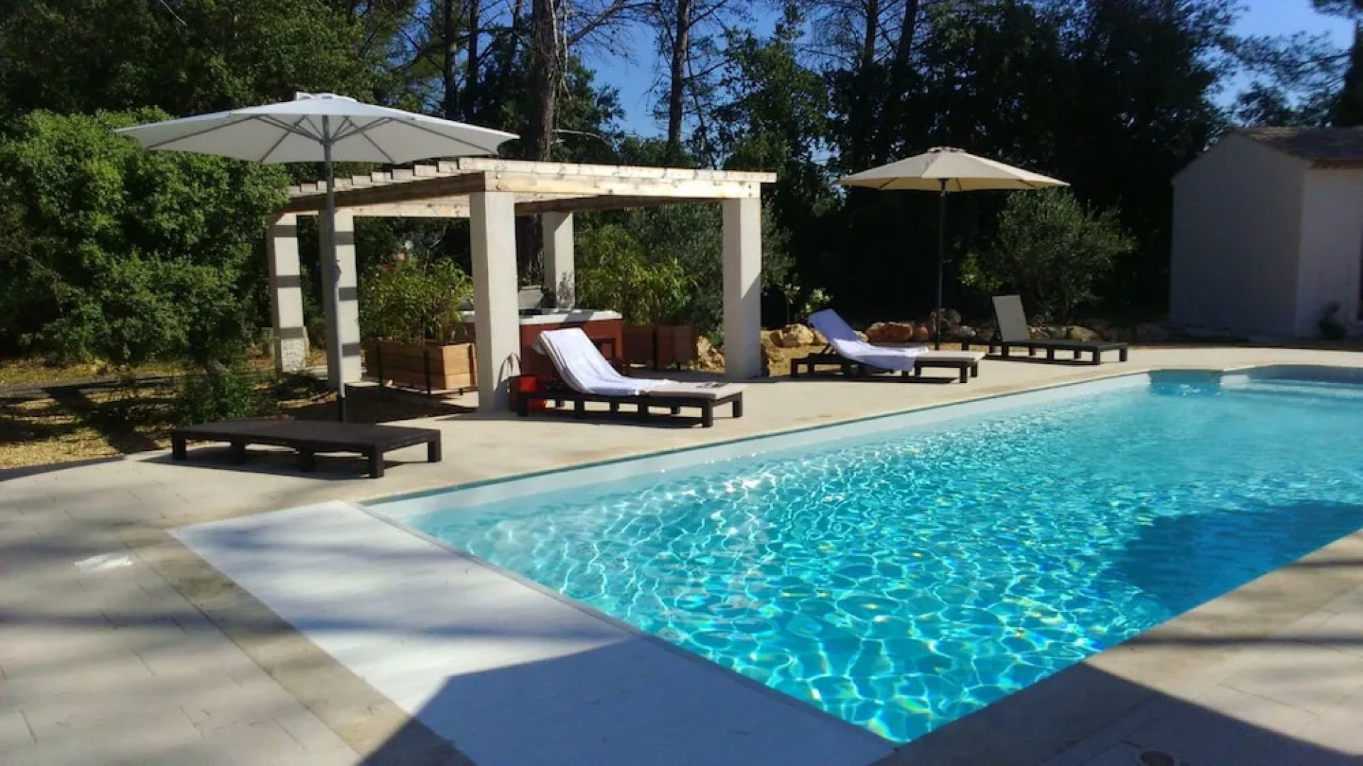 La Maison Des "Bois"