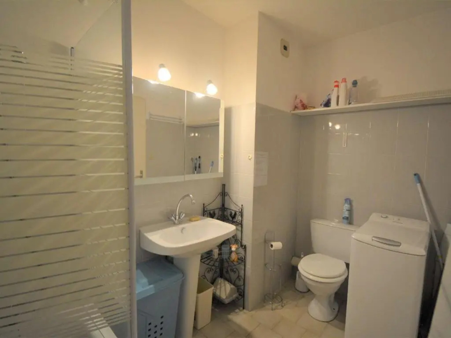 Appartement Ruoms, 1 pièce, 2 personnes - FR-1-382-151