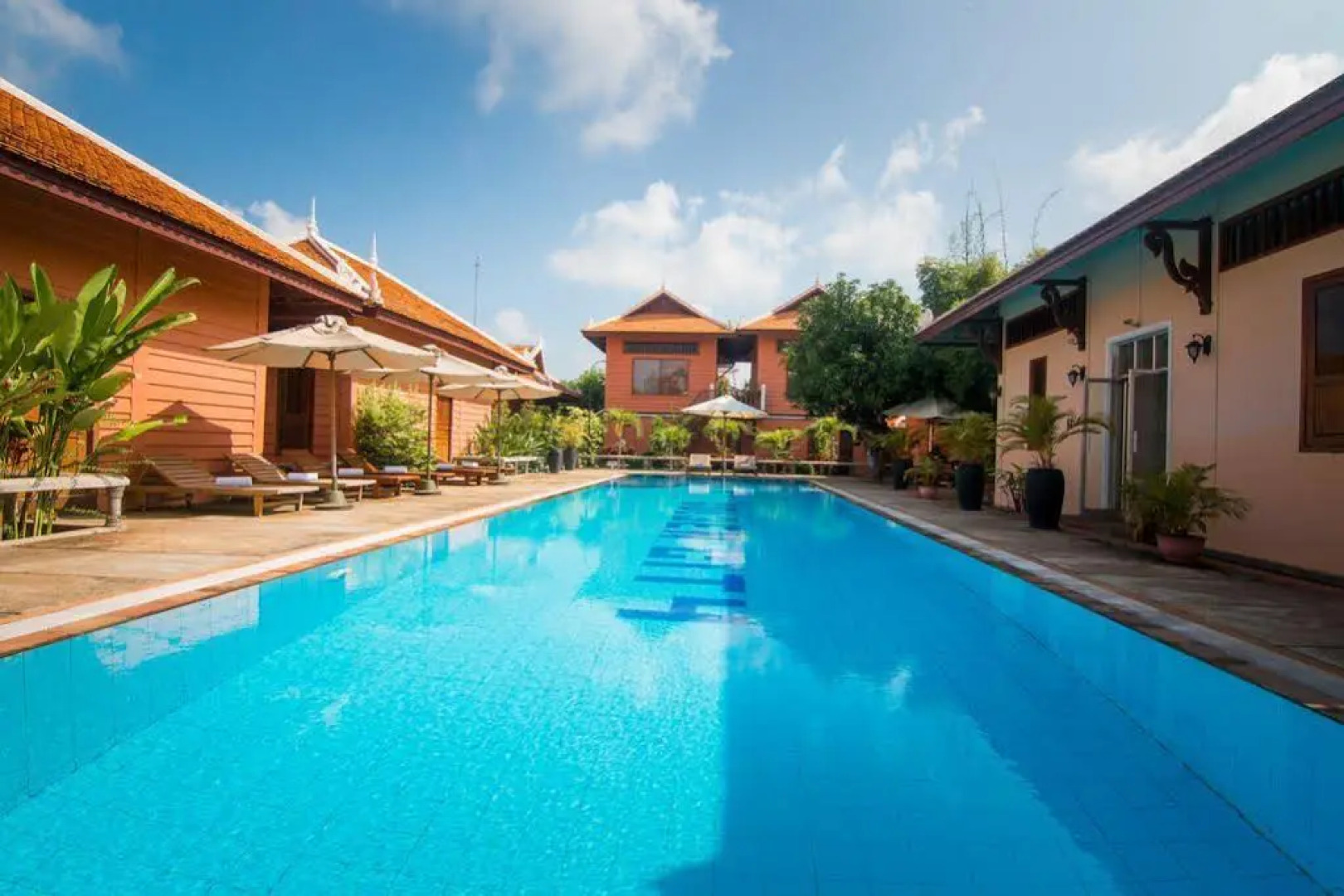 Golden Chenla Hotel and Restaurant