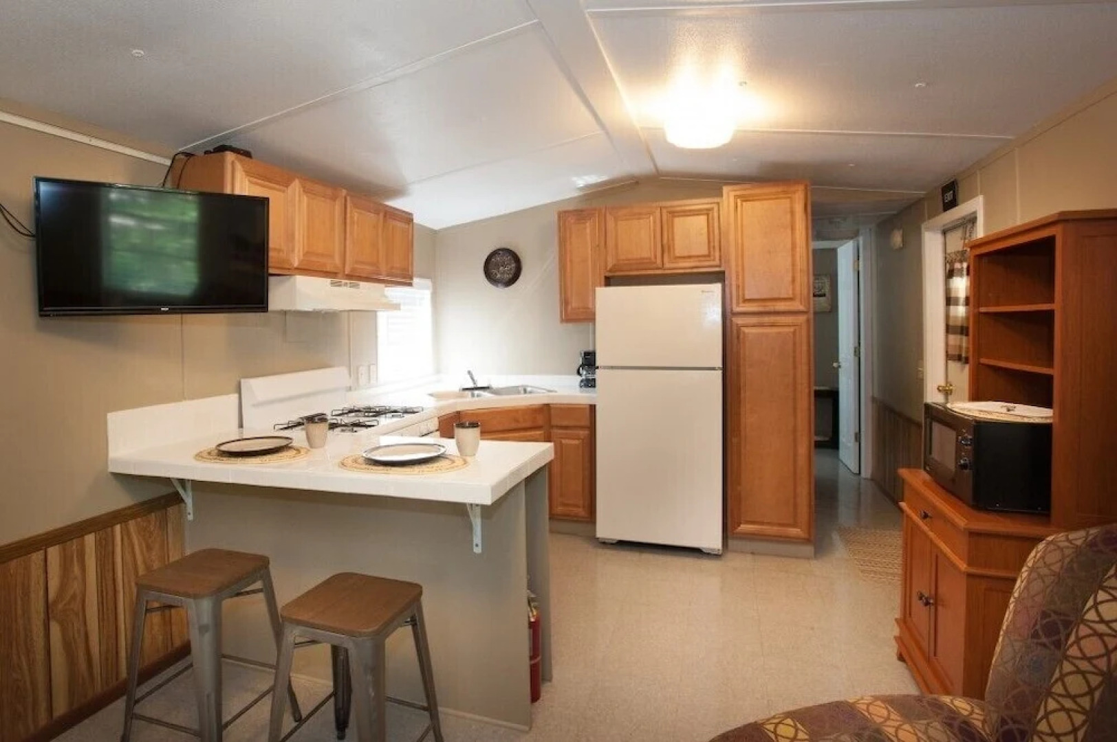 Pet Friendly #1 1 Bedroom Cottage