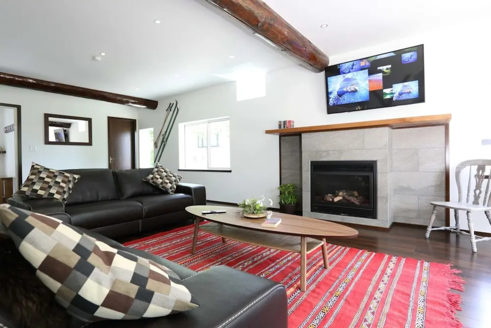 Hakuba Slopeside Chalet