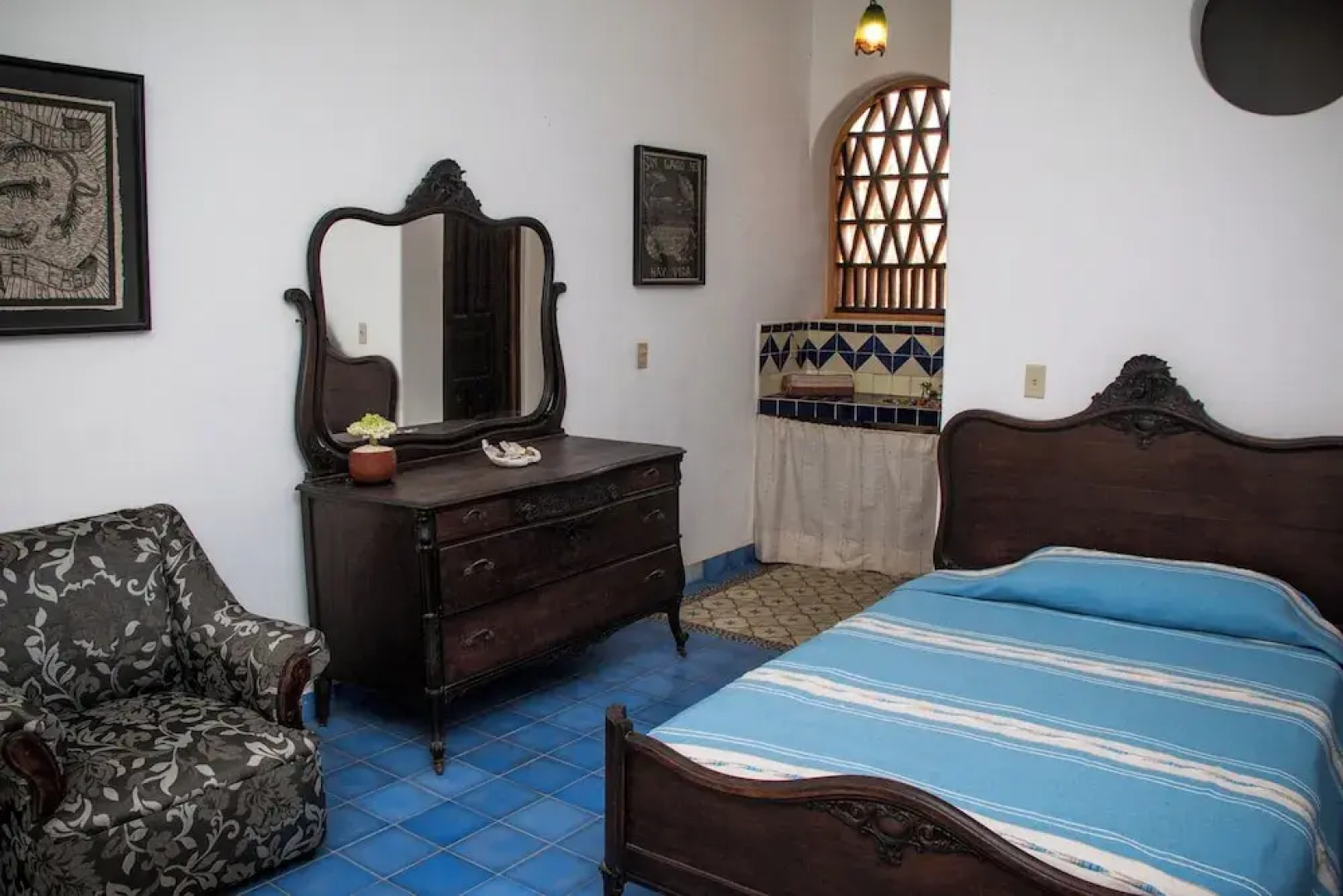 El MURO MAJAHUA RETREAT CENTER