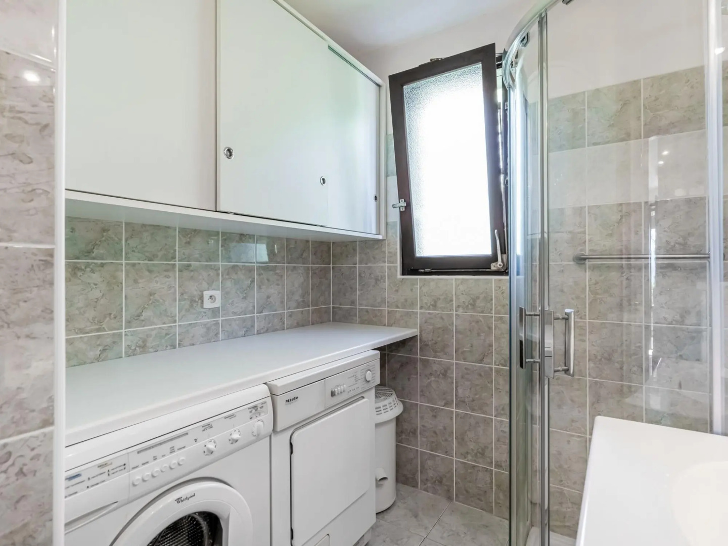 Delightful villa in Prades-sur-Vernazobre with Private Pool