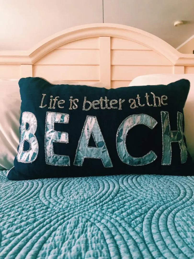 Sands of Time Motor Inn & Harbor House