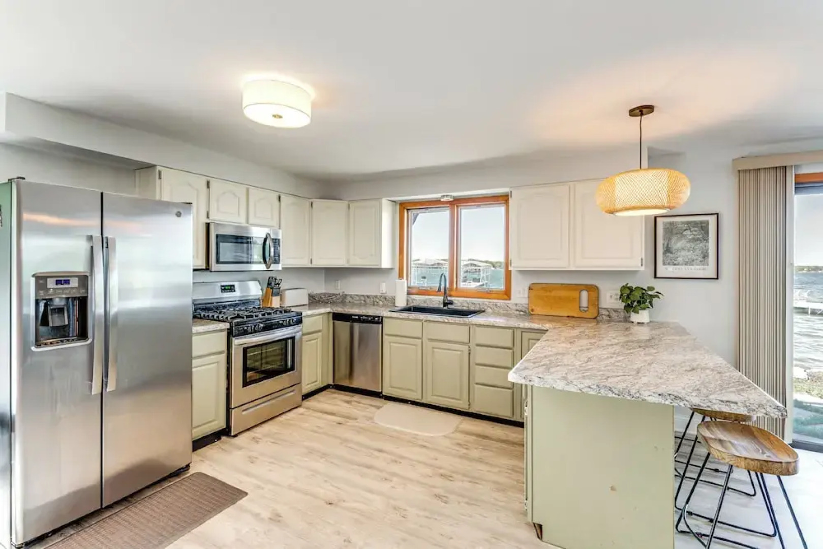 Steps to Powers Lake: Wisconsin Family Home