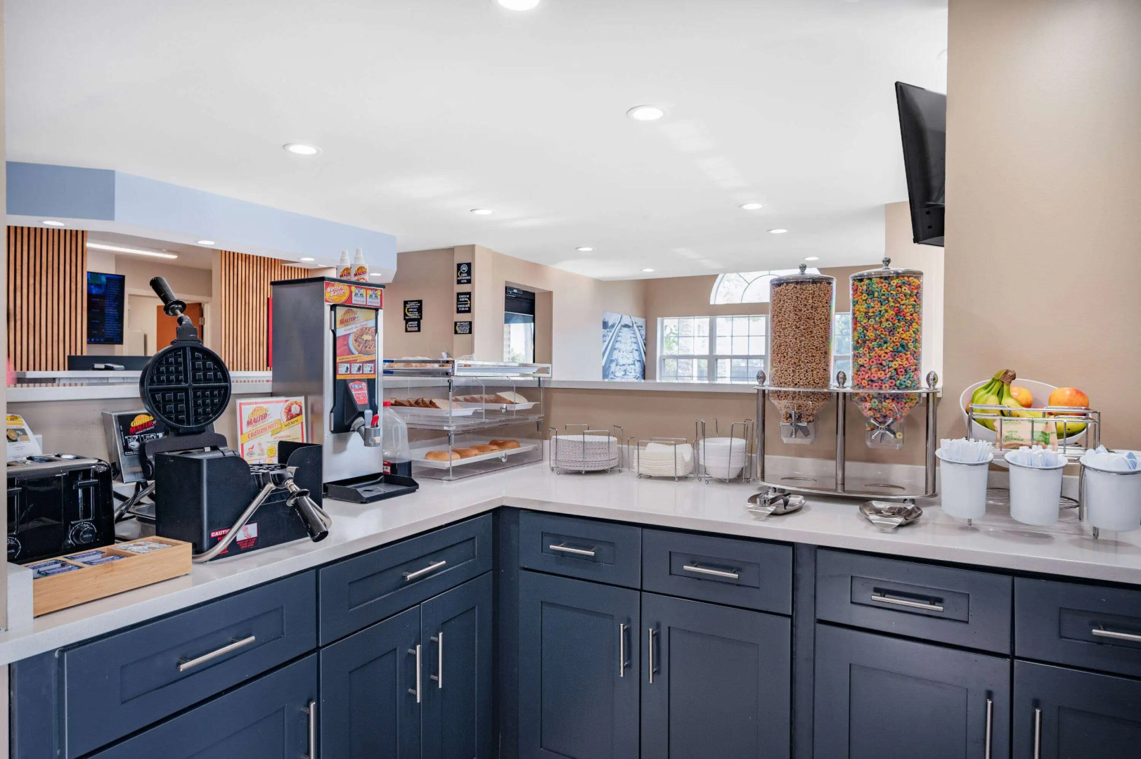 Super 8 by Wyndham Joliet