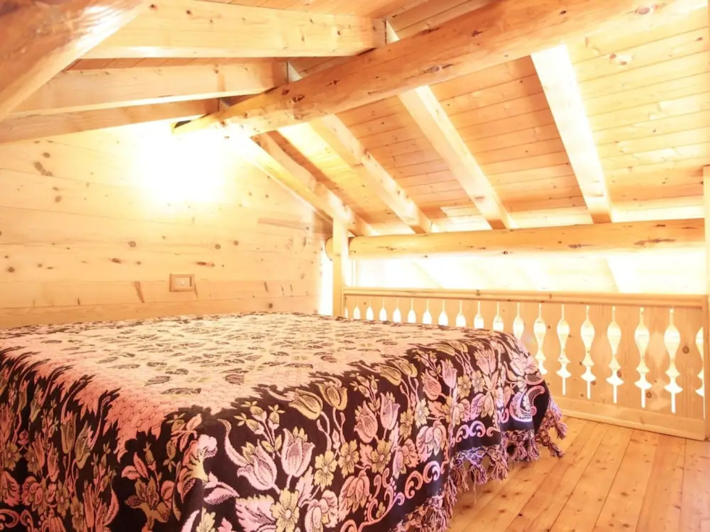 Belvilla by OYO Hilltop Chalet in Lamon With Views