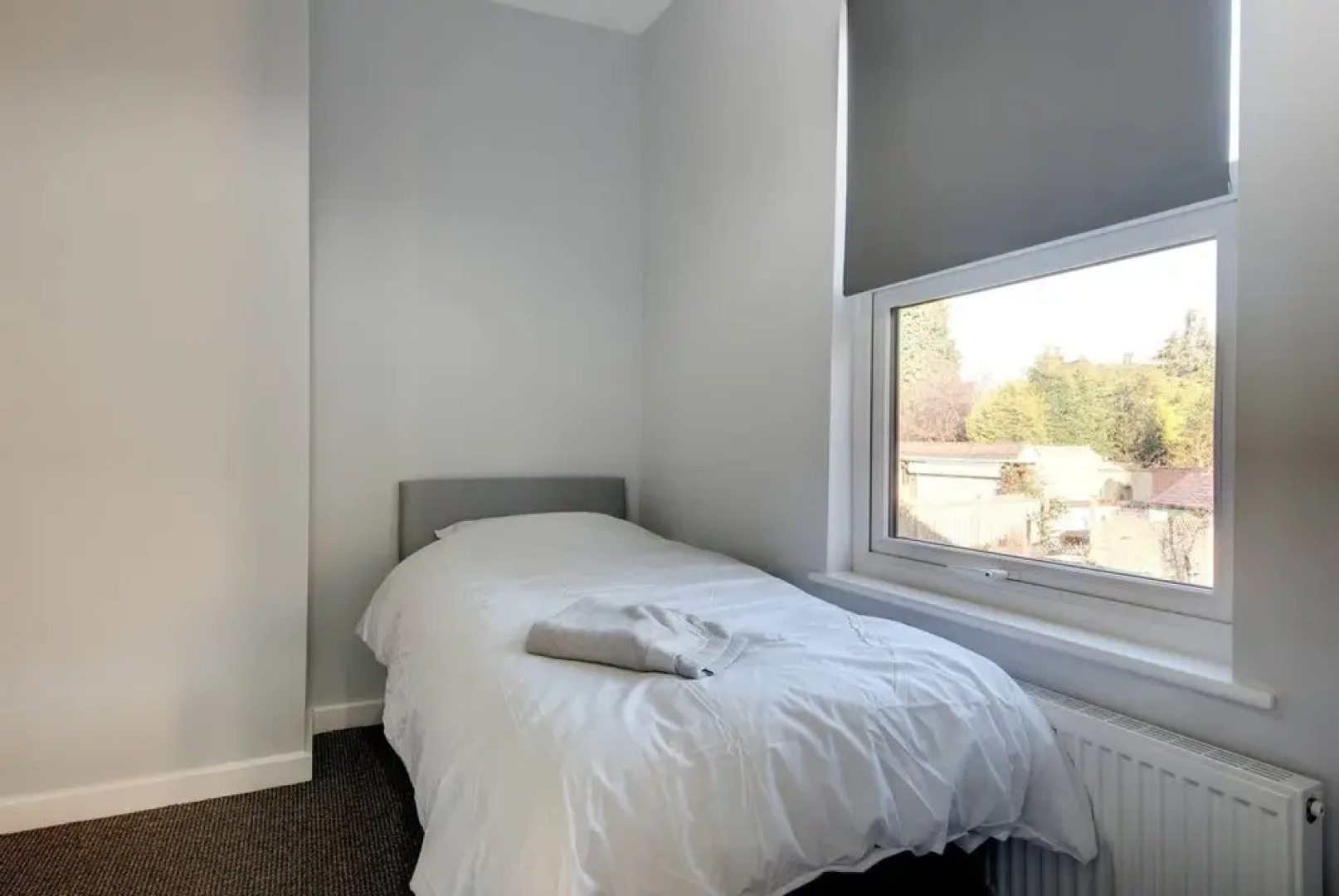 Self Check-In Town House in Barnsley Town Centre