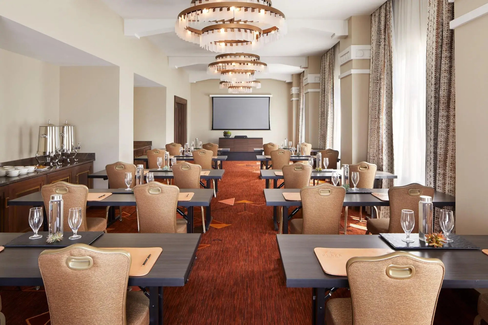 The Plaza Hotel Pioneer Park