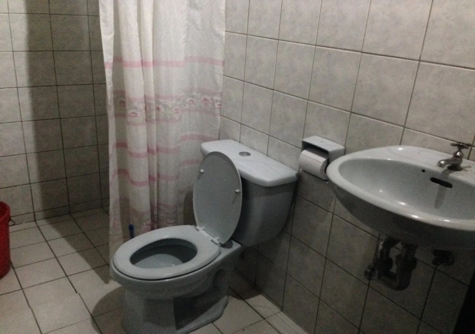 Elsas Cottage & Restaurant