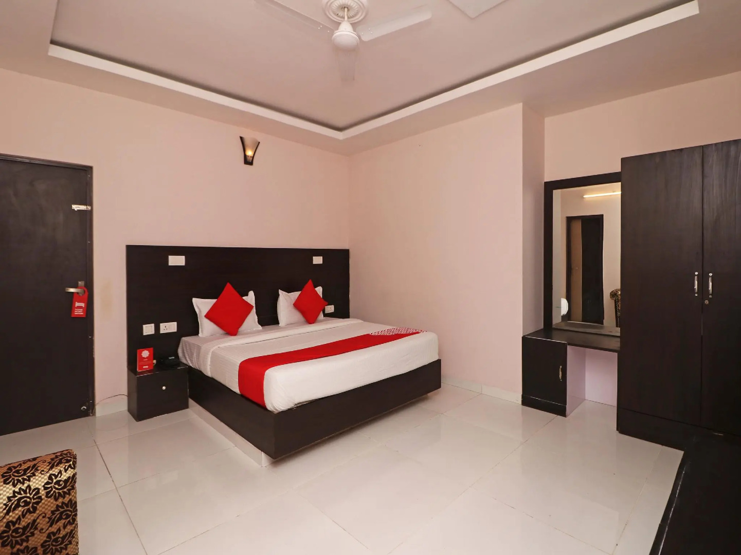 OYO 12520 Hotel Grand Tara