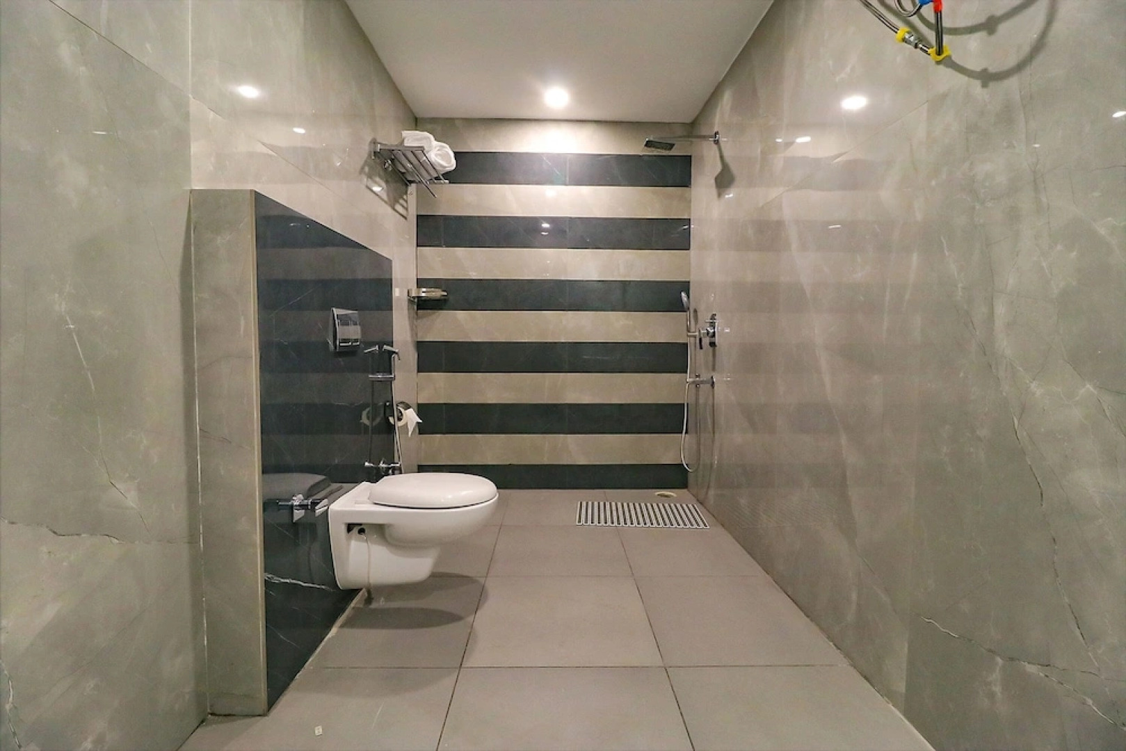 Prime K9 Regency by Fabhotel