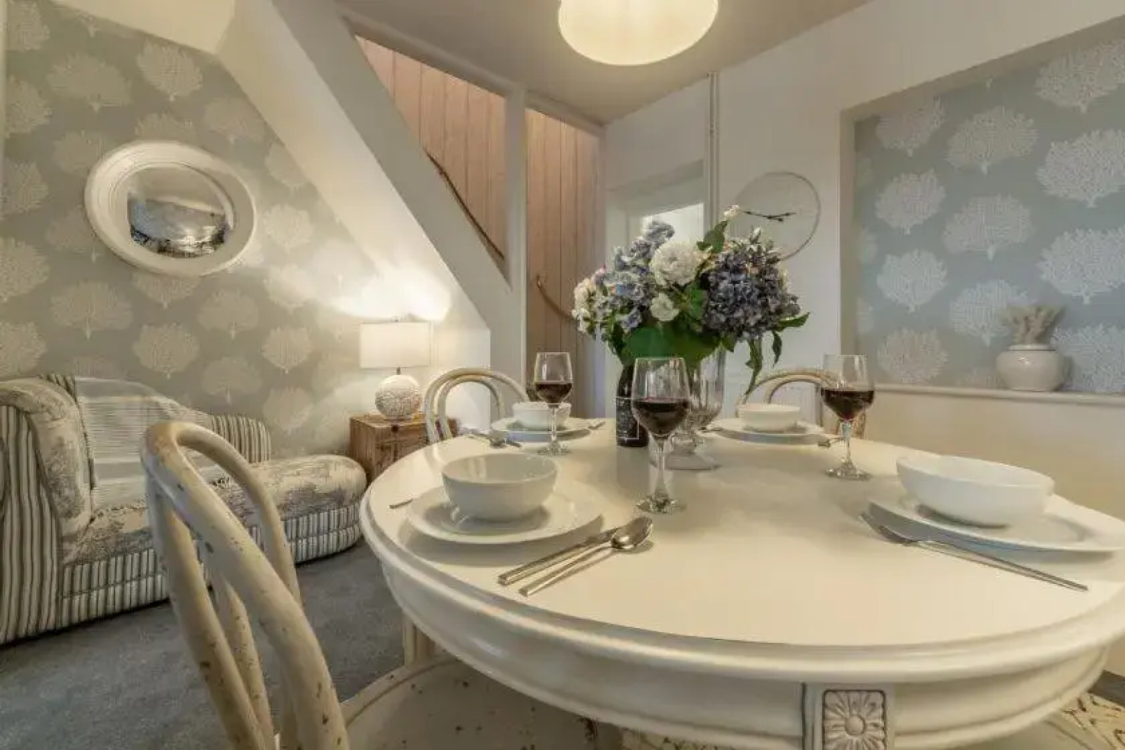 No33 Seagull Cottage