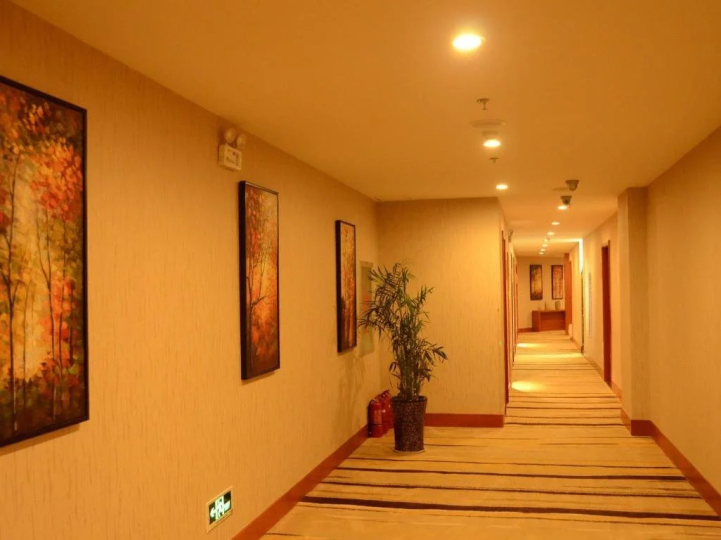 Changhong Hotel Changyuan Xiangyang