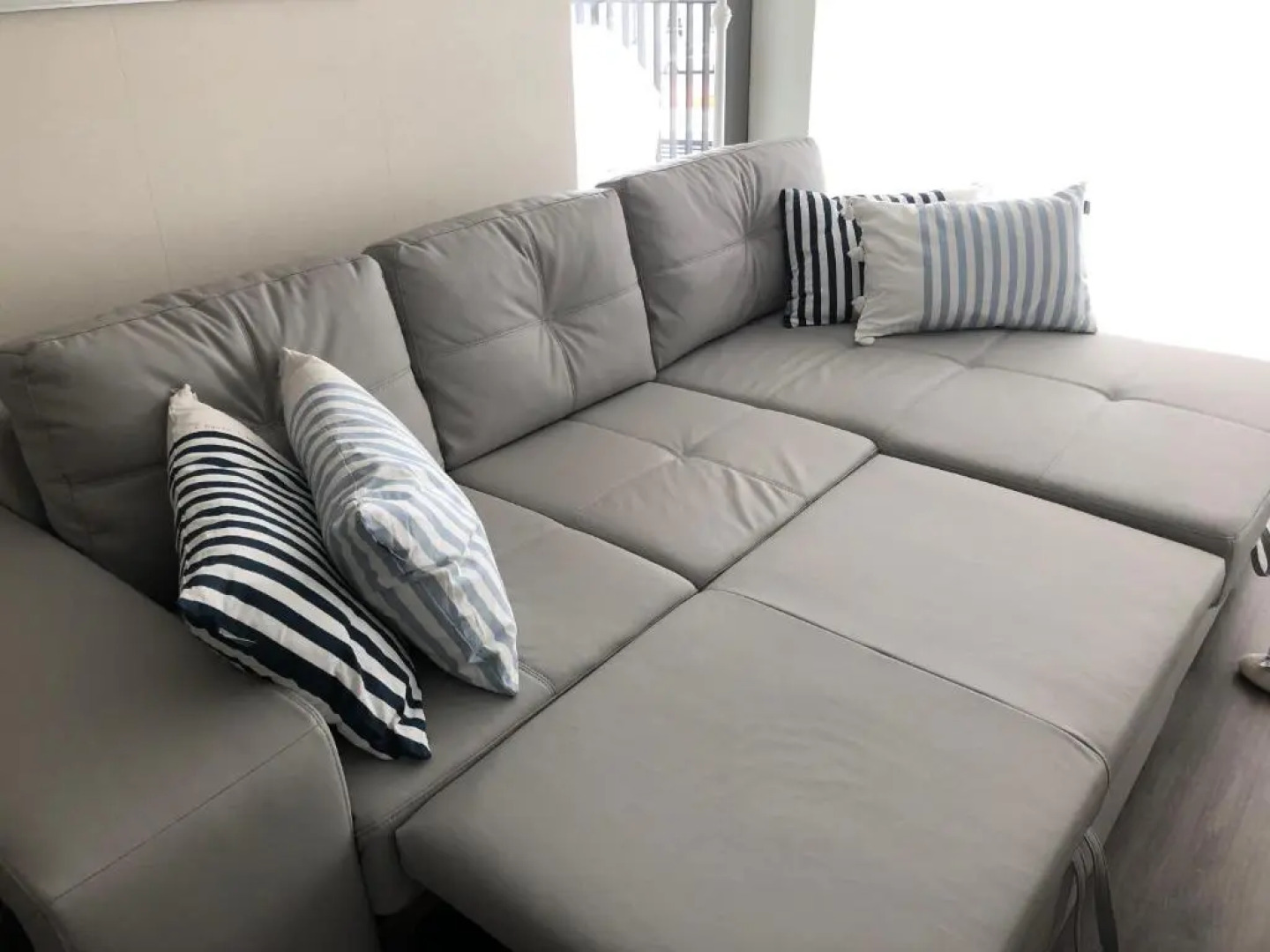 Crystal Residence - Pool & Beach