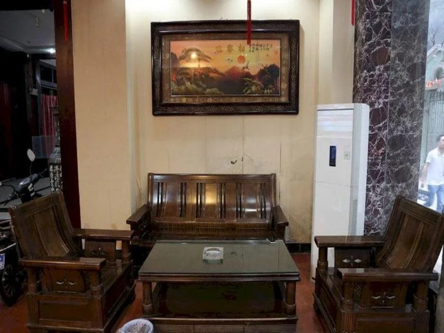 China Century Comm Meree Hotel