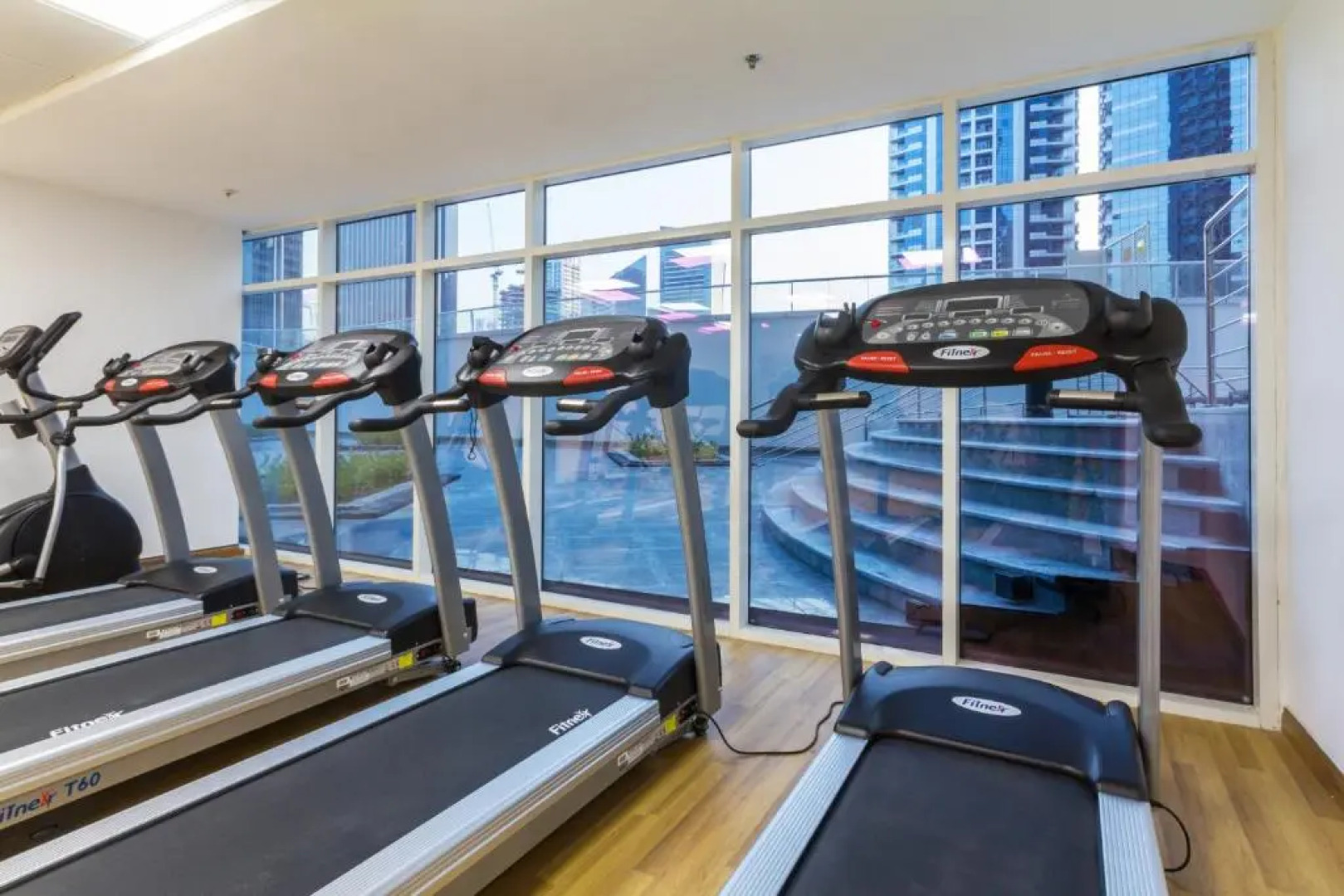 Luton Vacation Homes - Dubai Marina, Continental Tower