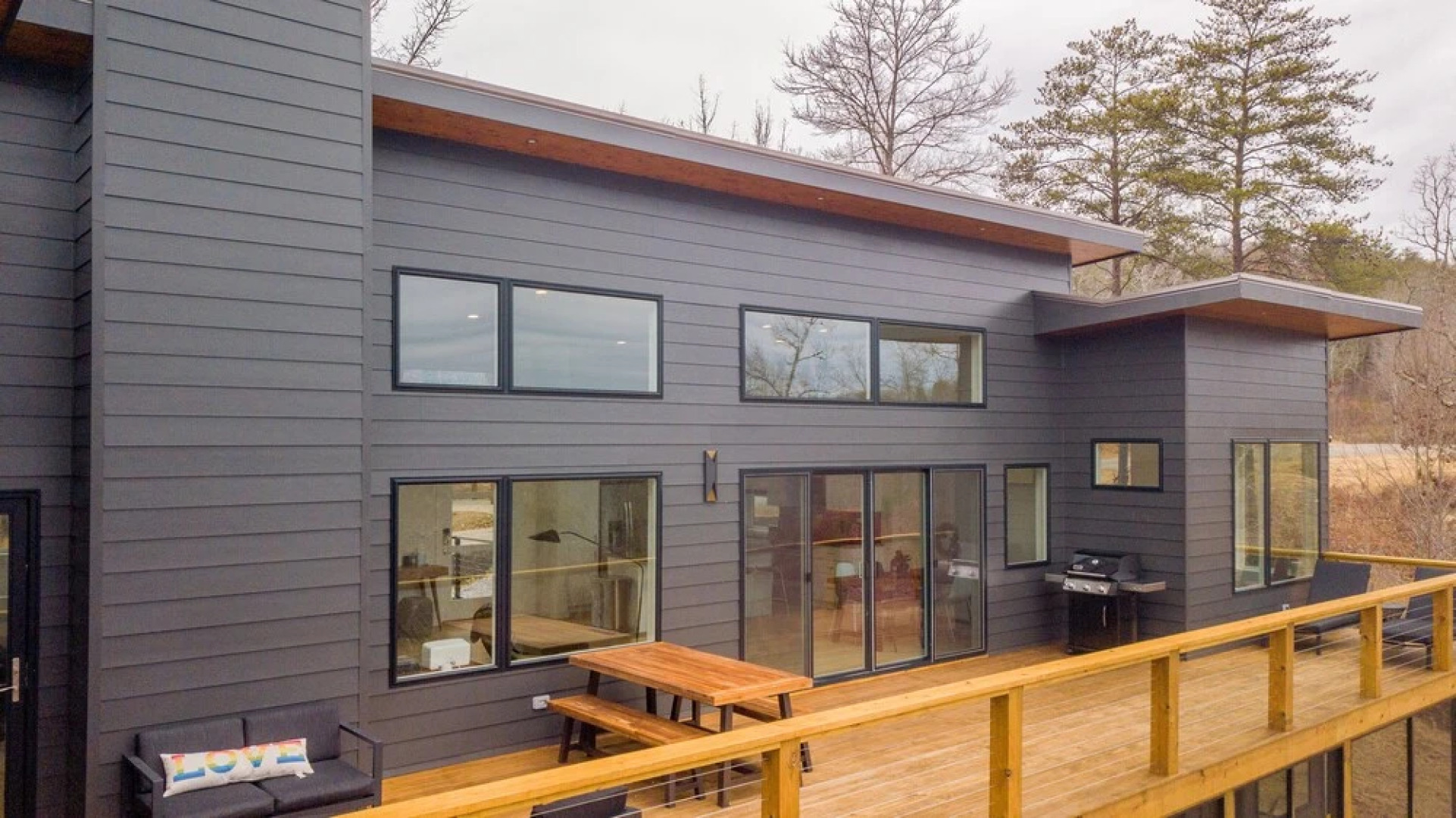 EcoModMtn Stunning mountain views