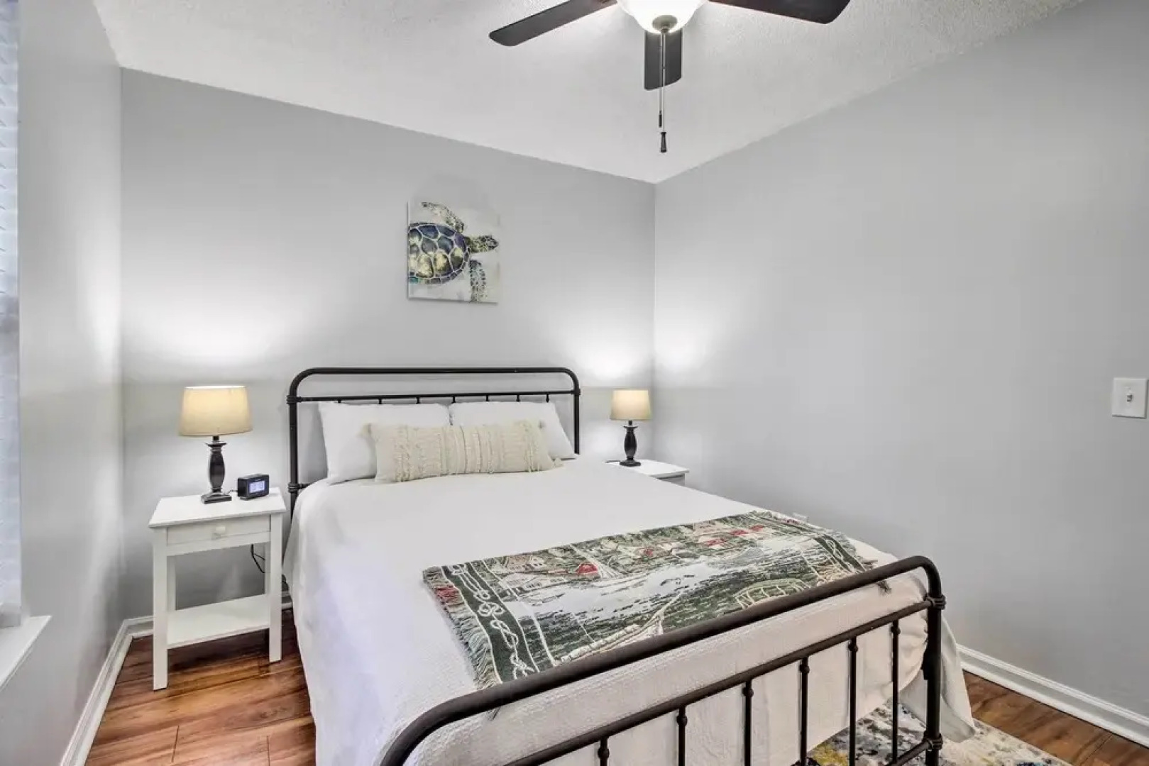 Proximity Place, Cozy Savannah Home w/ Deck!