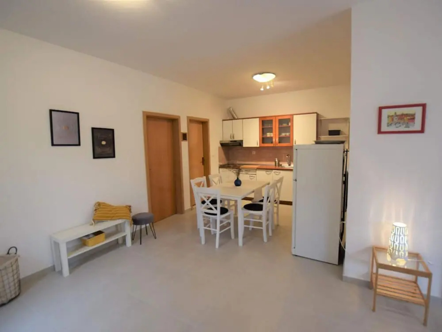 Home With a Private Terrace in a Quiet Area, Near the Sea