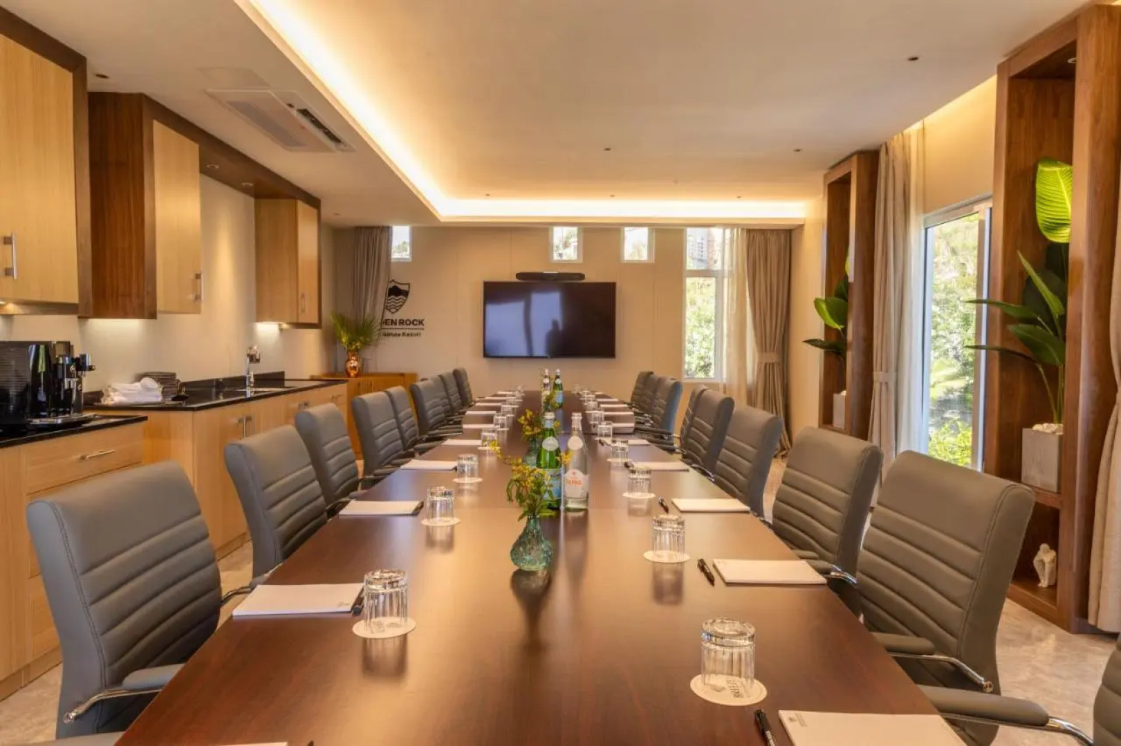 Golden Rock Dive And Nature Resort