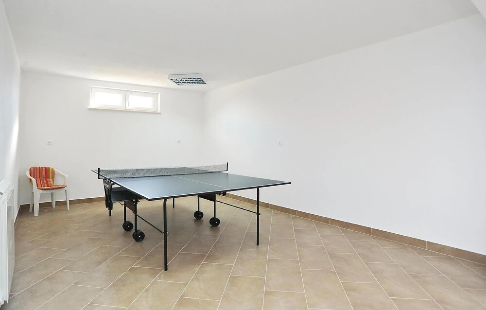 Awesome Home in Pakostane With Wifi and 5 Bedrooms