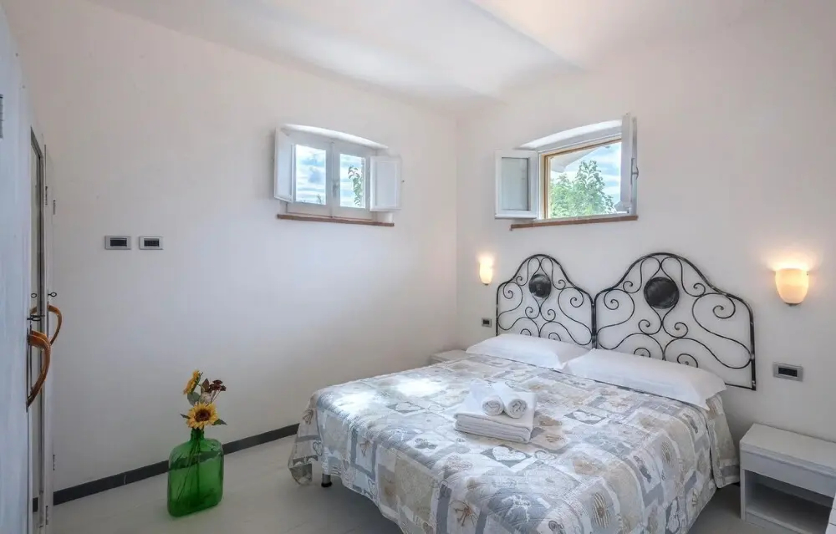 Stunning Home in Arcevia With 2 Bedrooms, Wifi and Outdoor Swimming Pool