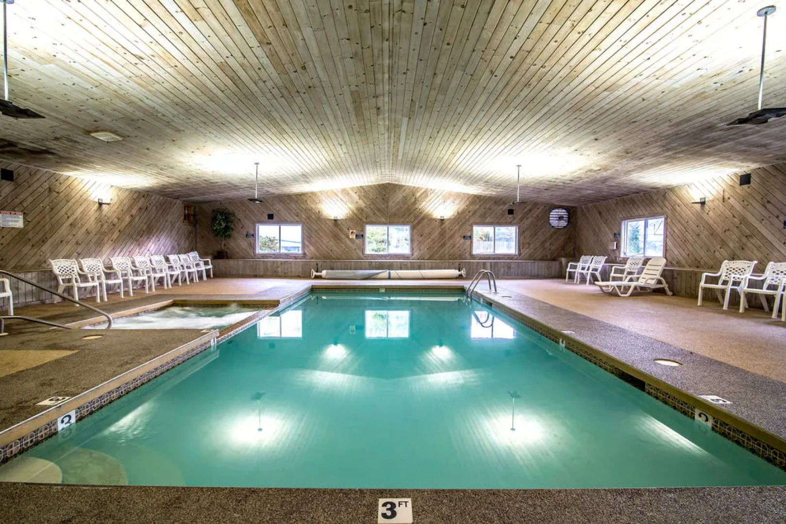 Econo Lodge Inn & Suites Lincoln