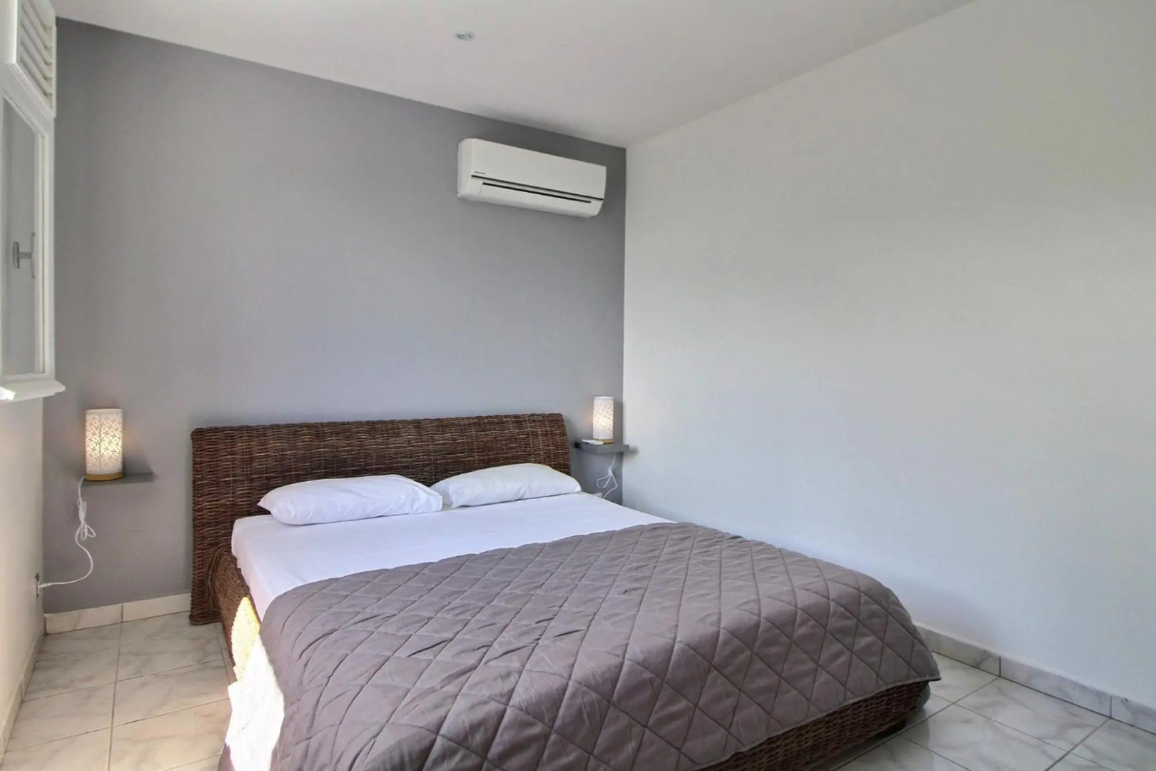 Villa Thomana, piscine, vue mer et plage à 100 m !