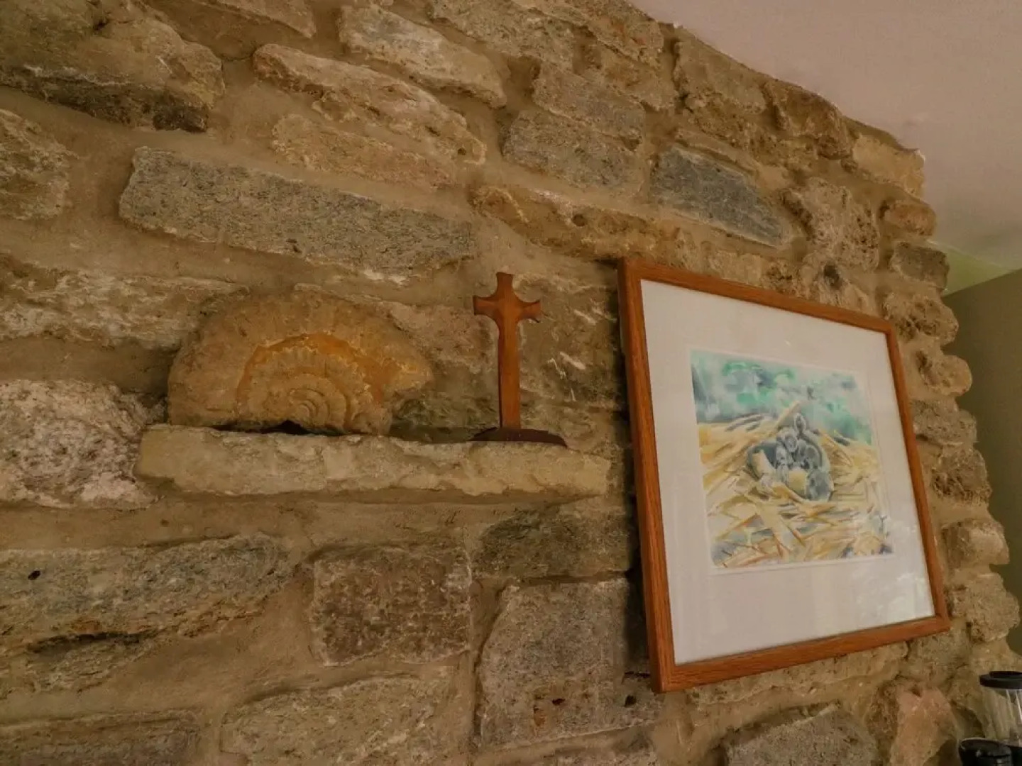 Fossil And The Cross Cottage, West Bexington