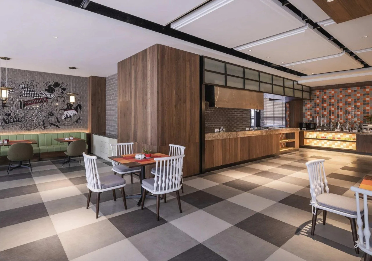 Mercure Xiangyang Railway Station