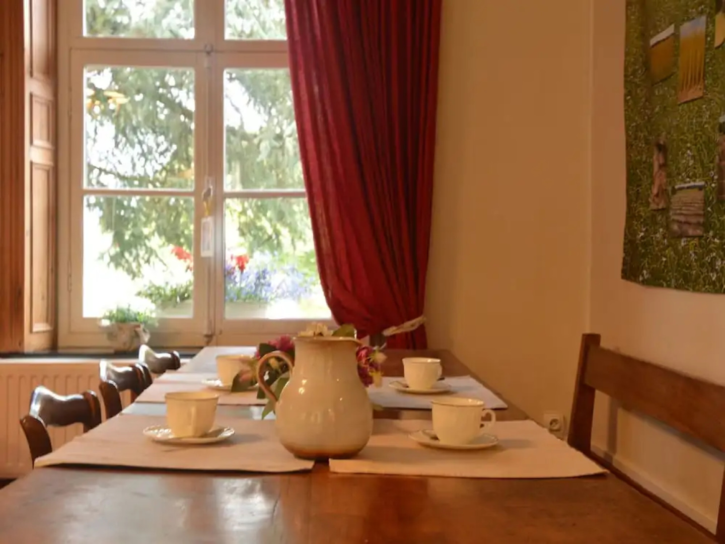 Well-maintained Farmhouse With Large Garden, Just 15 Minutes From the sea