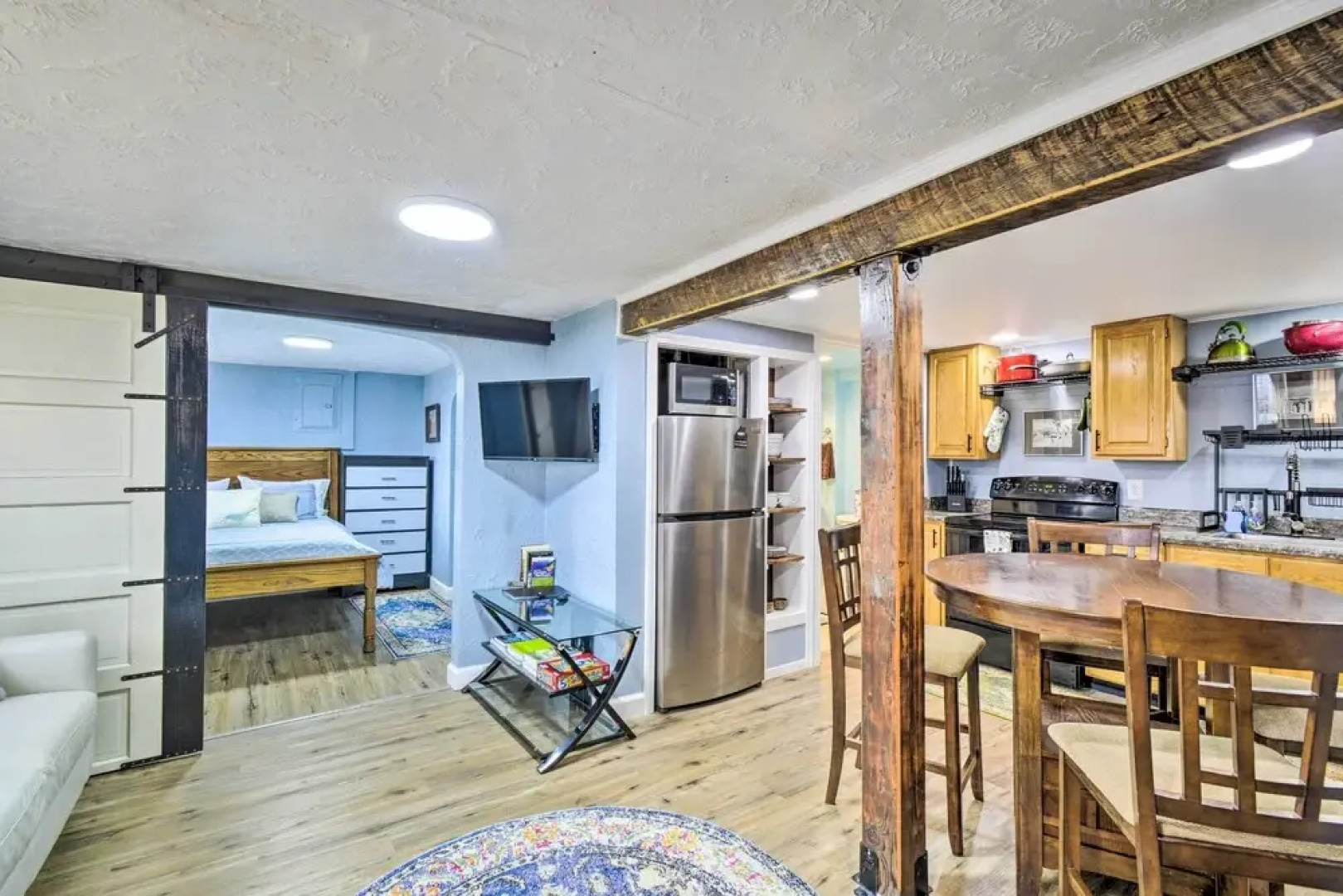 Bremerton Apartment 2 Mi to Boardwalk!