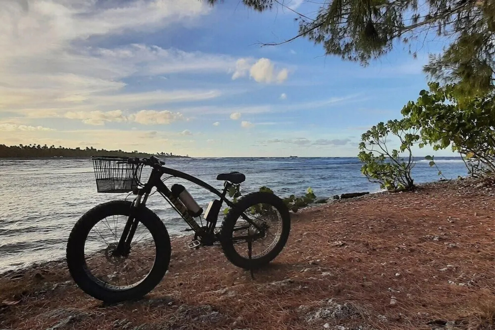 Moana Breeze Eco Lodge