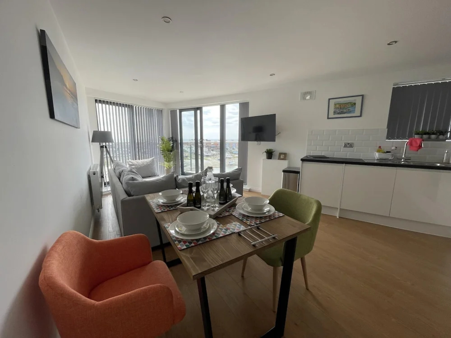 Superior 2 Bedroom Condo With Stunning Sea Views