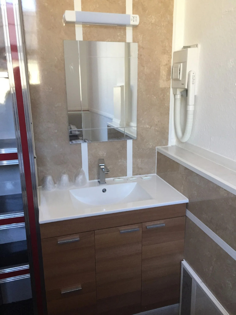 OYO The Bentleys Hotel