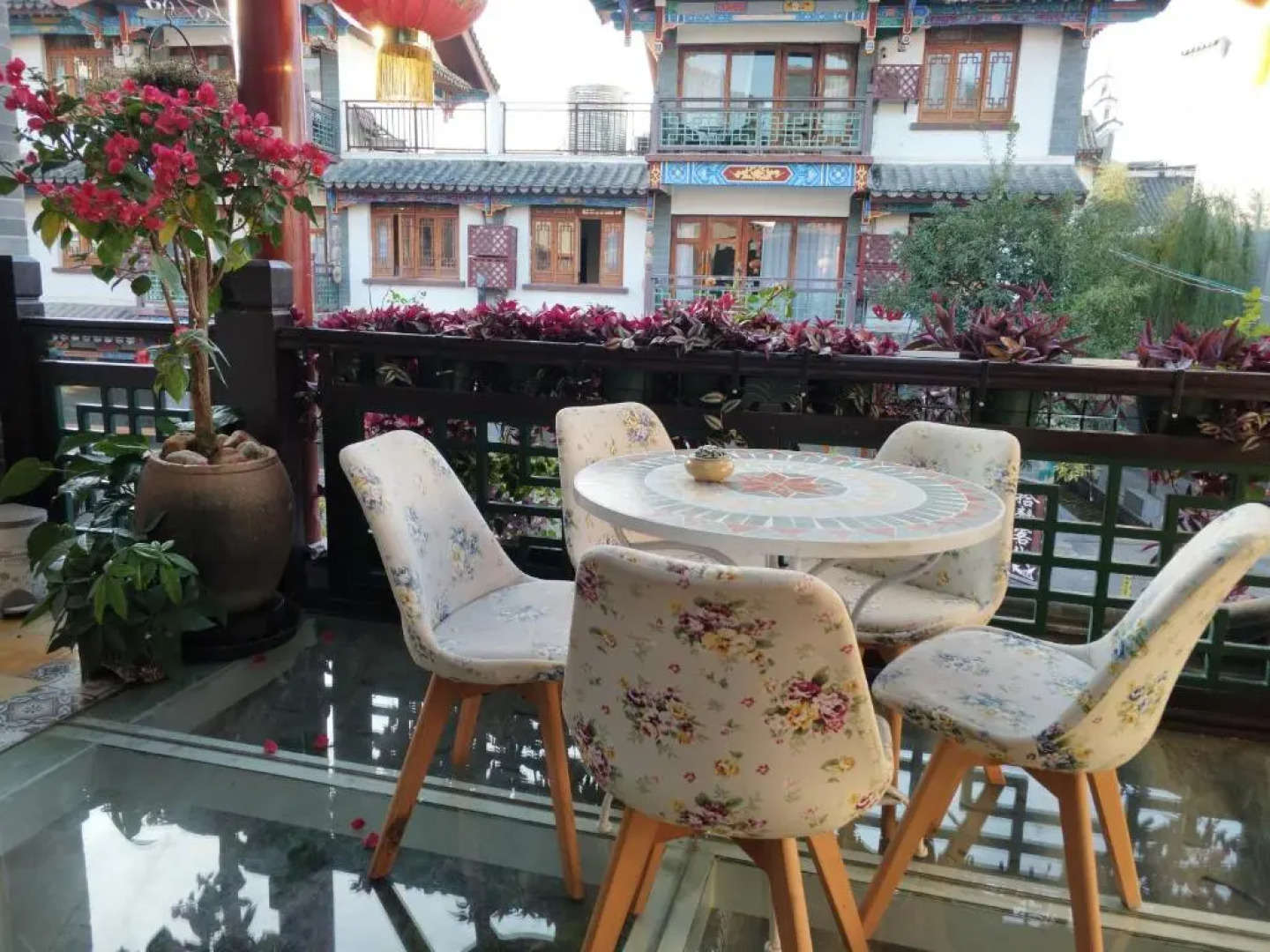 Emerald Adventures Guesthouse