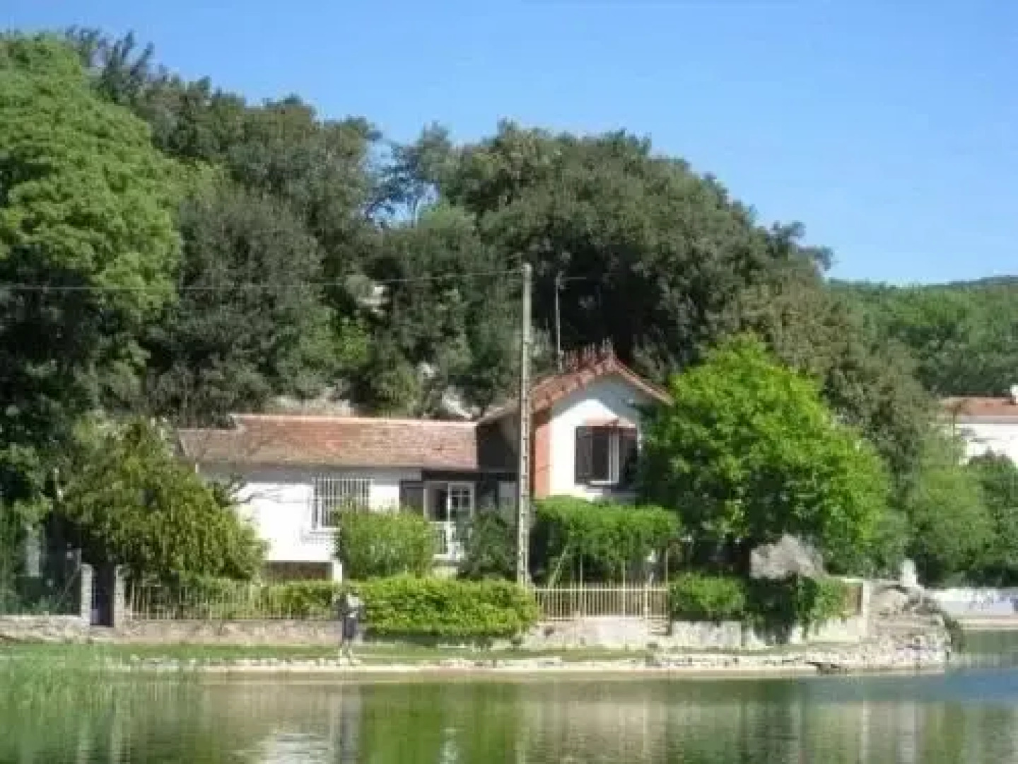 Maison Au Bord Du Lac 4 Personnes