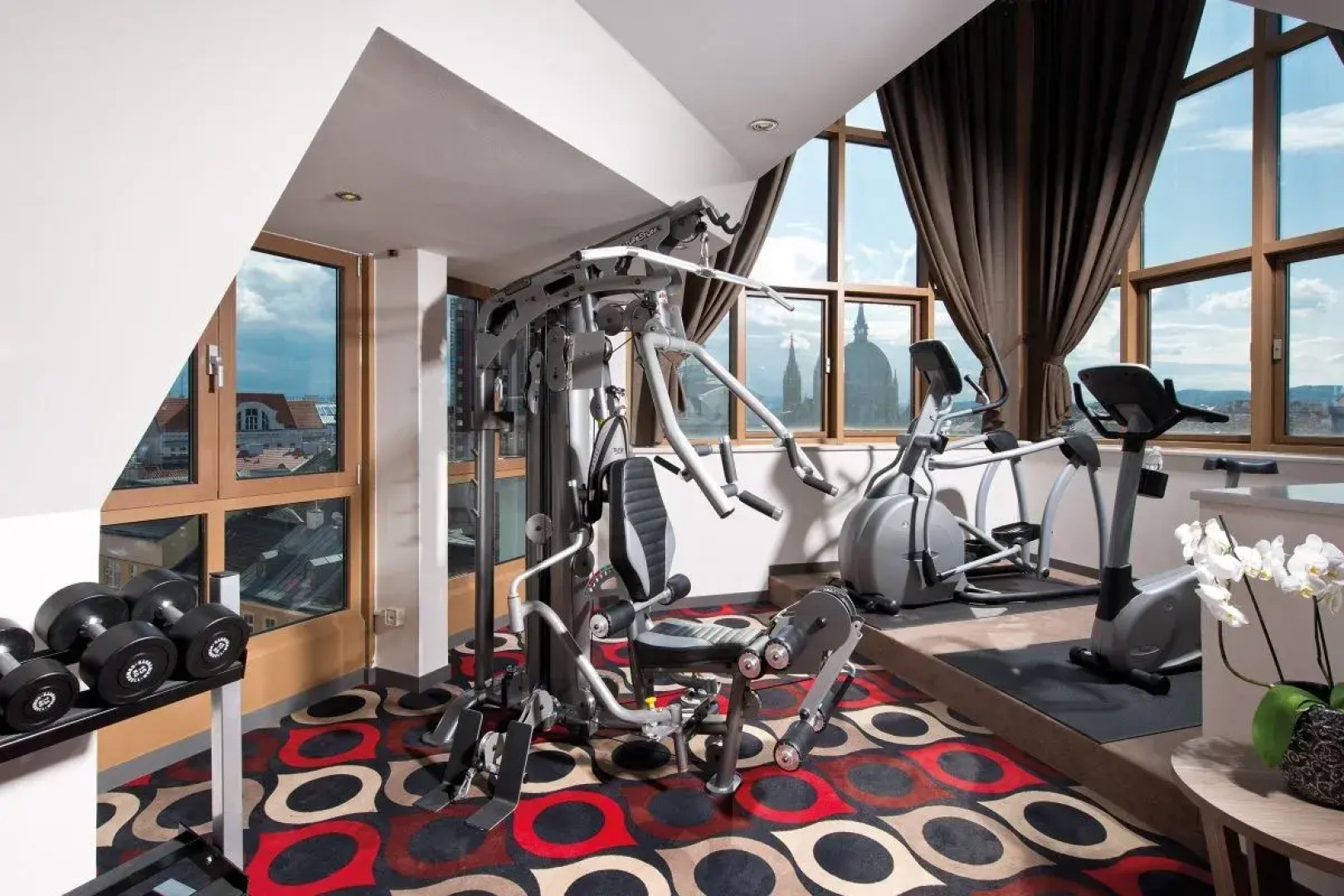 Leonardo Hotel Vienna Westbahnhof