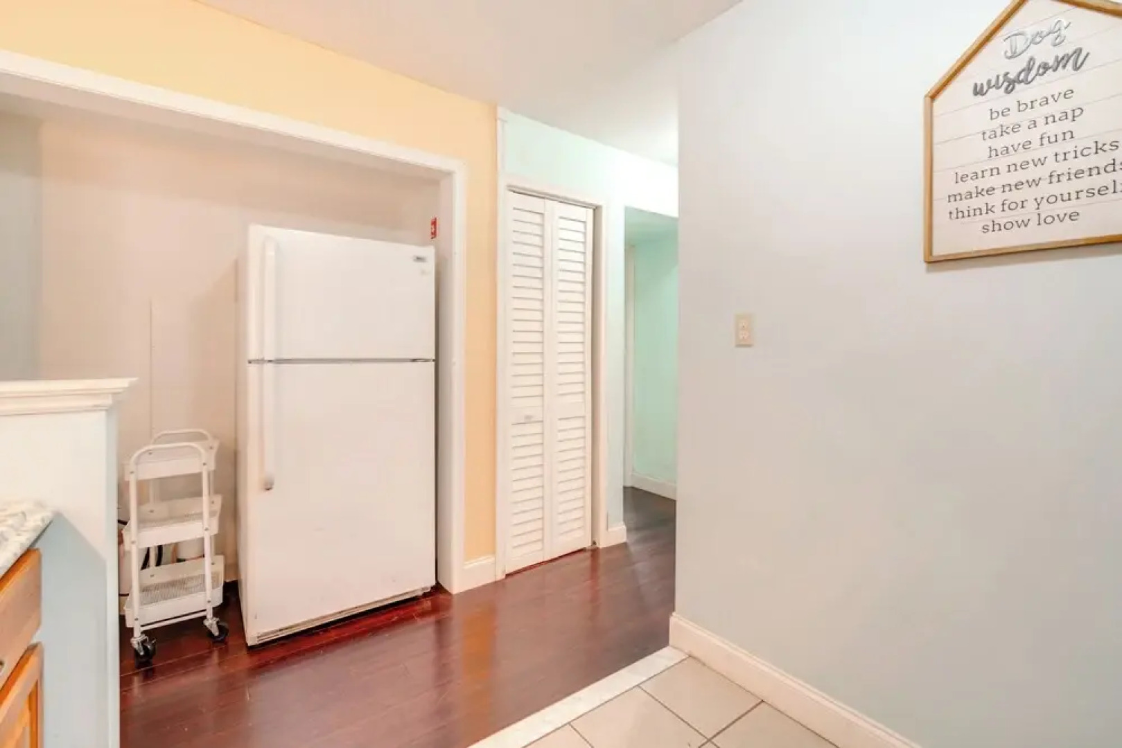 Walk to Ventnor Beach & Boardwalk: Coastal Gem