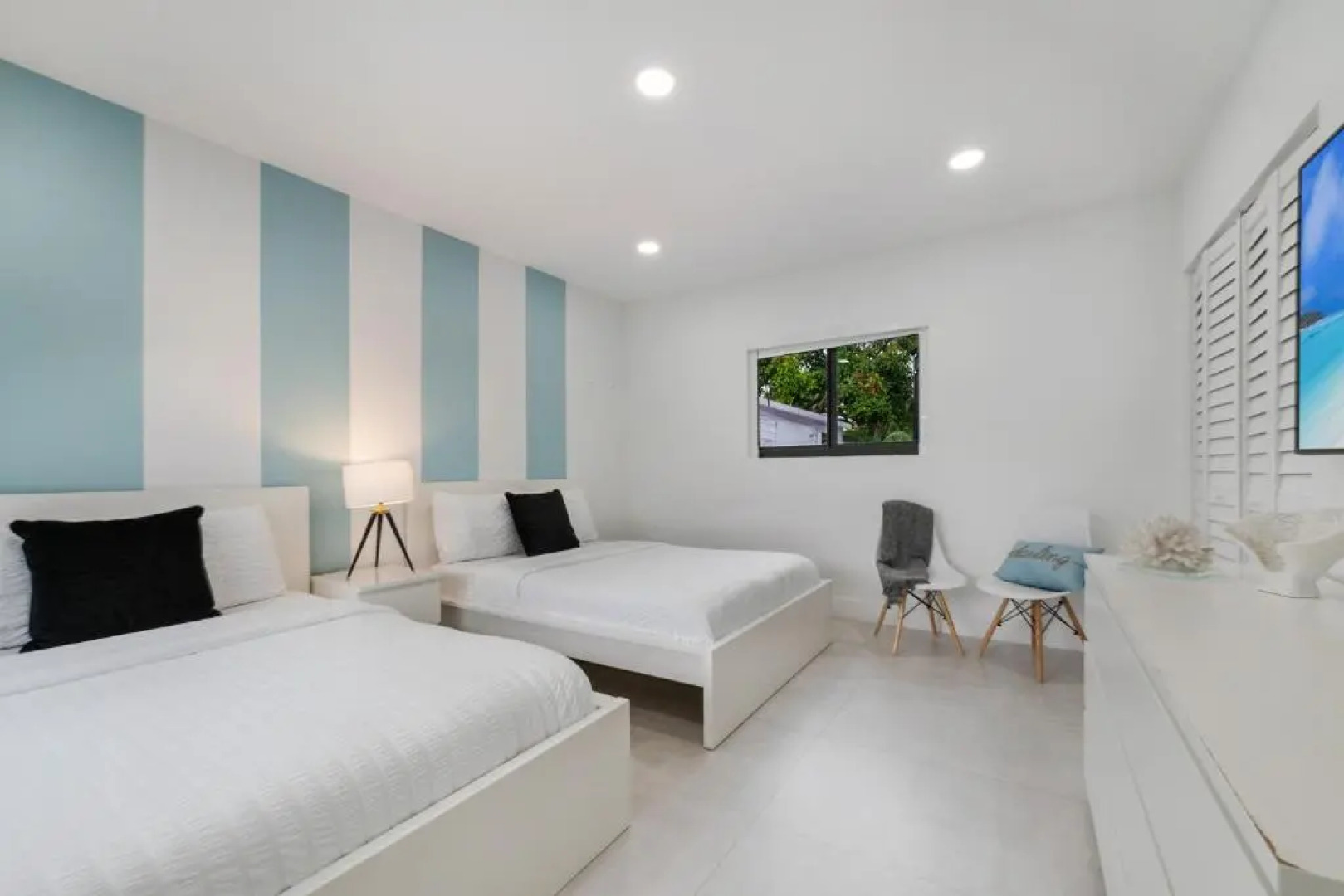 Lux House w/Heated Pool,Jacuzzi ,Basketball Court